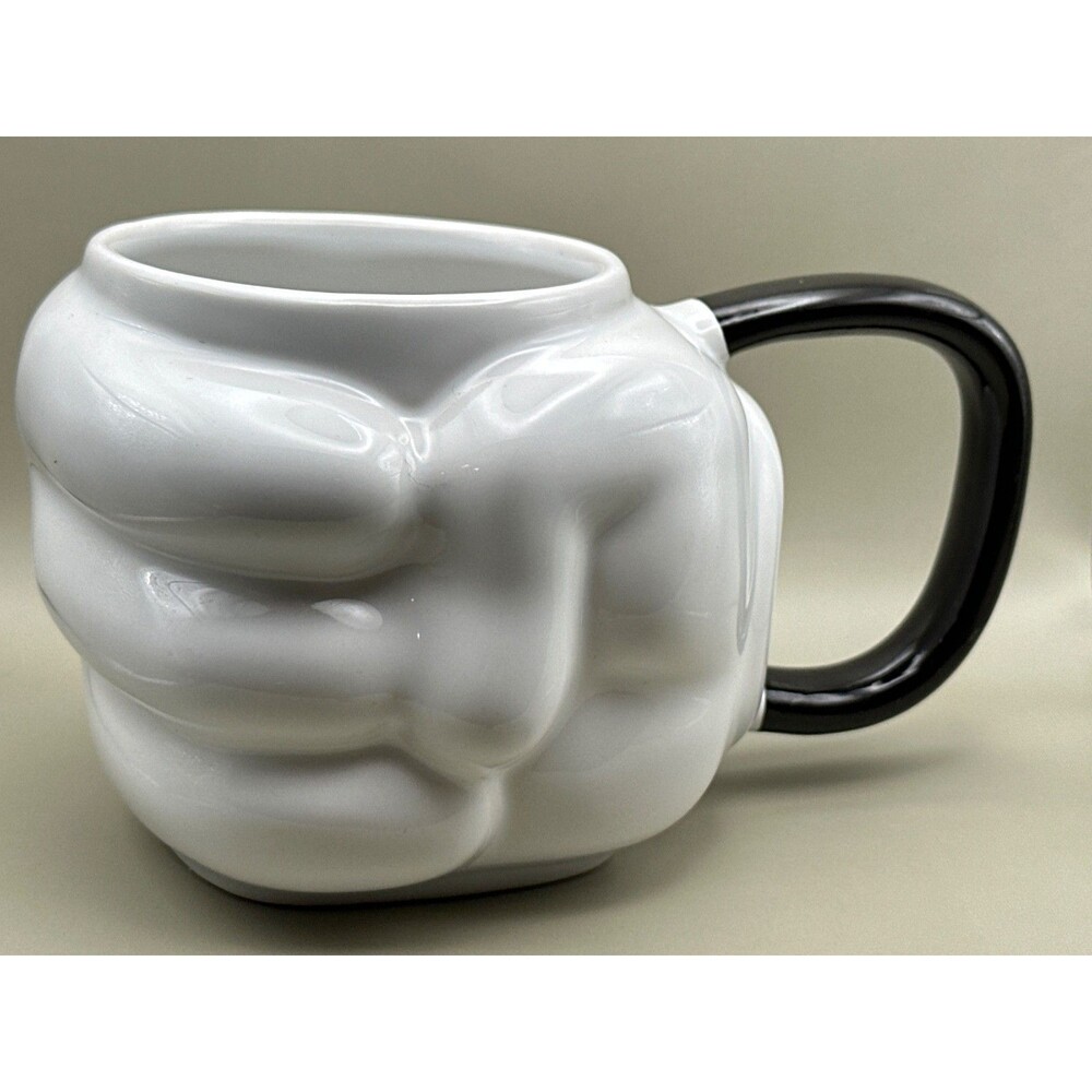Disney Parks Mickey Mouse Glove Hand 3D 20 oz Ceramic Mug good condition